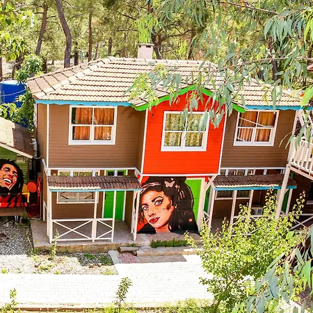 Hotel Salinas Wooden Houses 3*