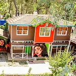 Hotel Salinas Wooden Houses 3*